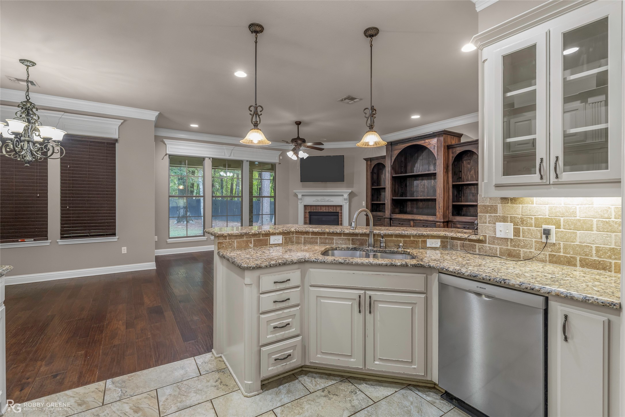 1233 Dry Creek