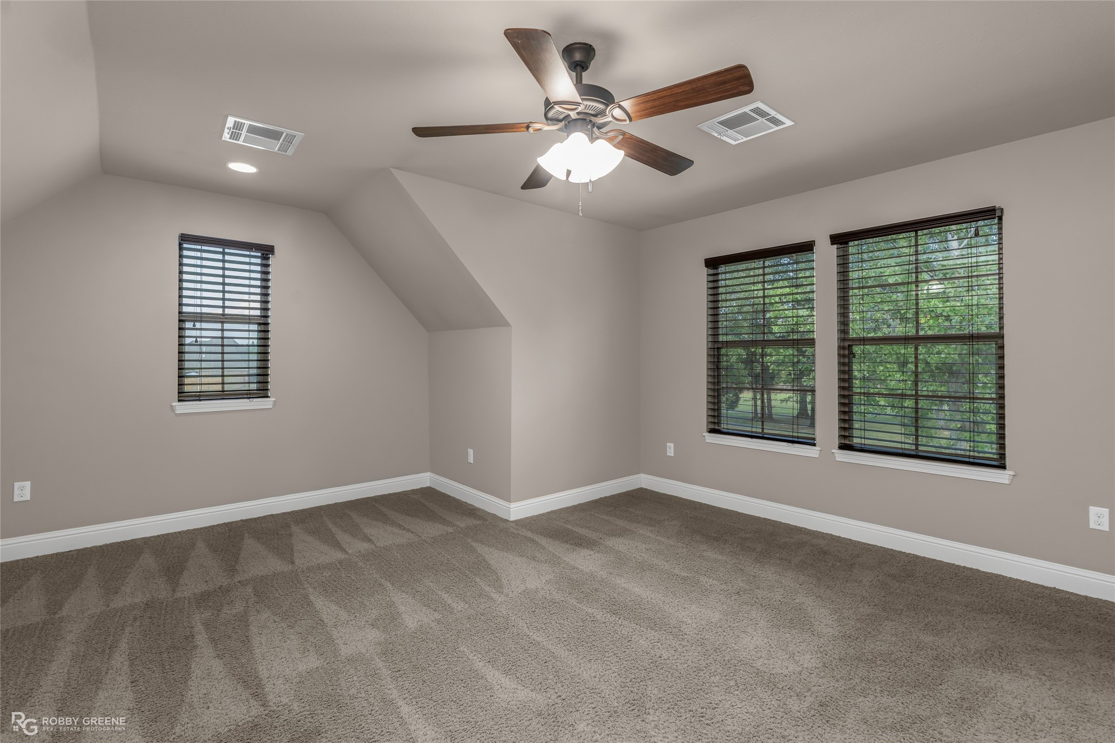 1233 Dry Creek
