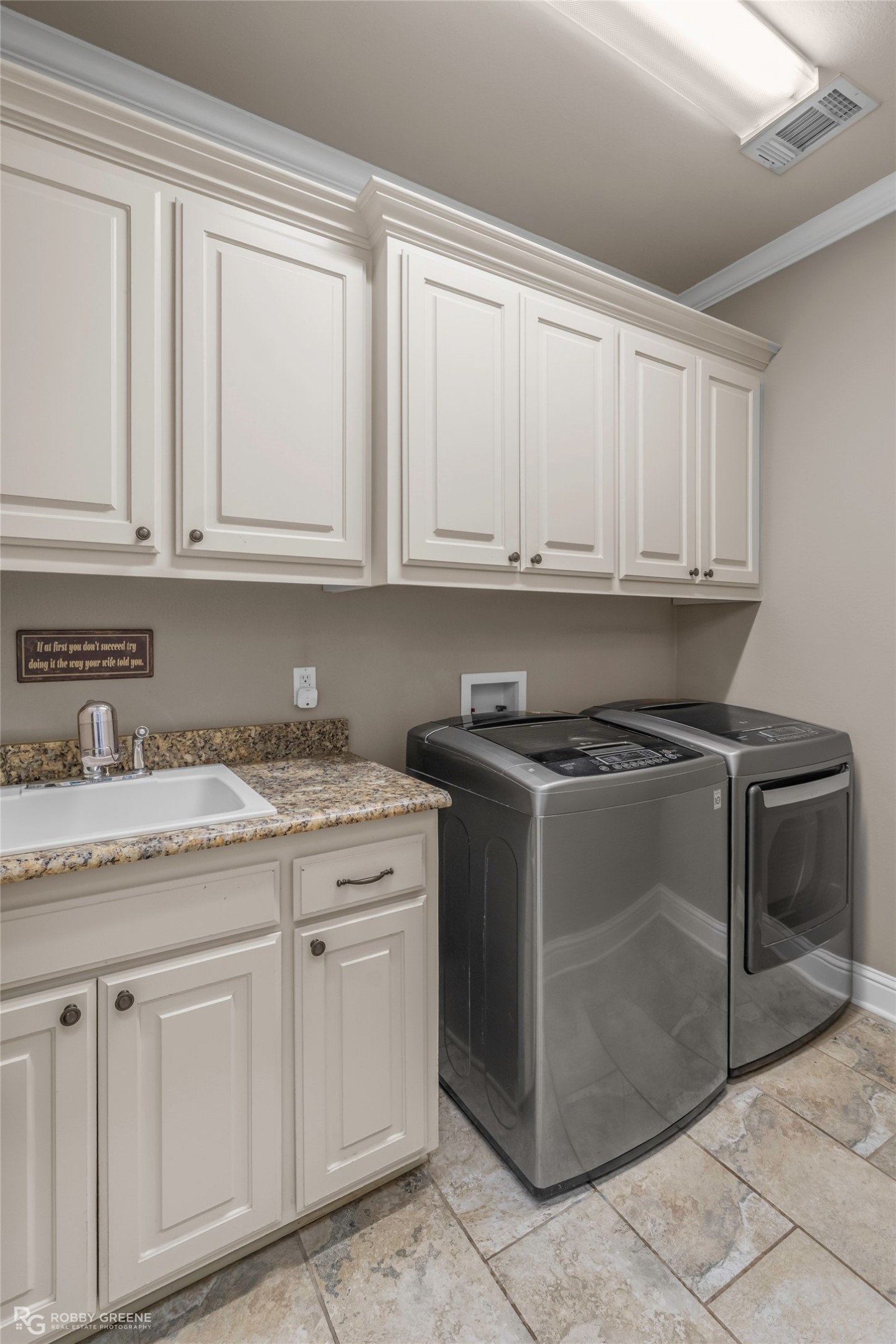 1233 Dry Creek
