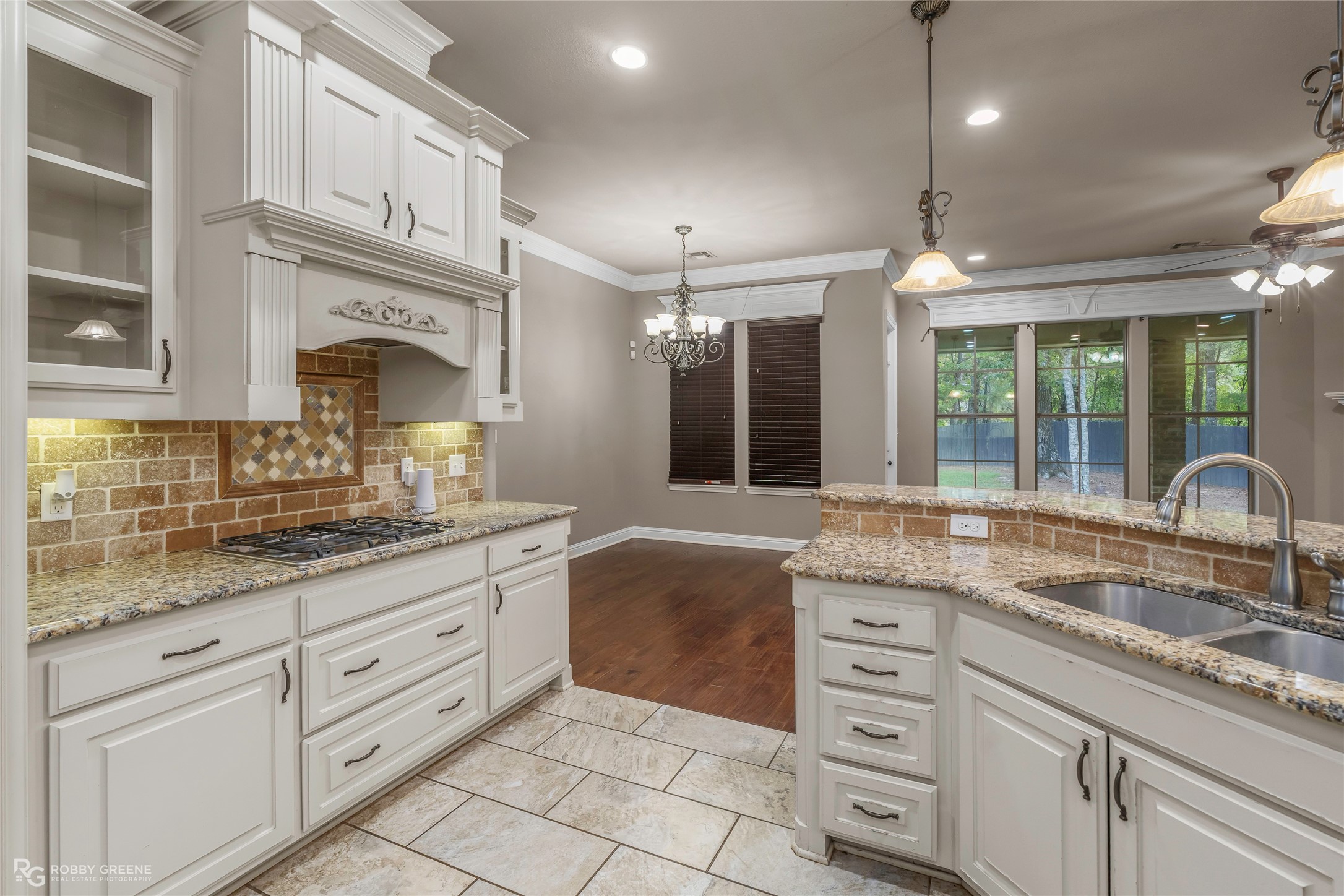 1233 Dry Creek