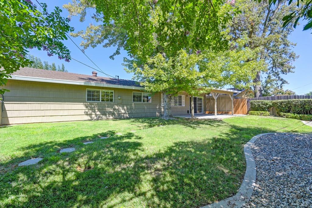 6730 Hedgewood Drive