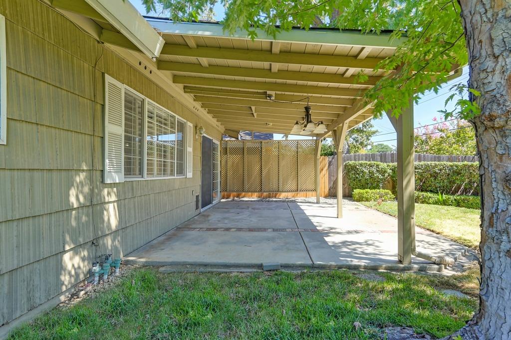 6730 Hedgewood Drive