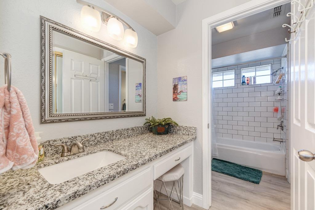 5620 Montclair Circle