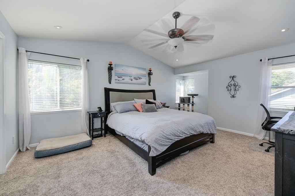 5620 Montclair Circle
