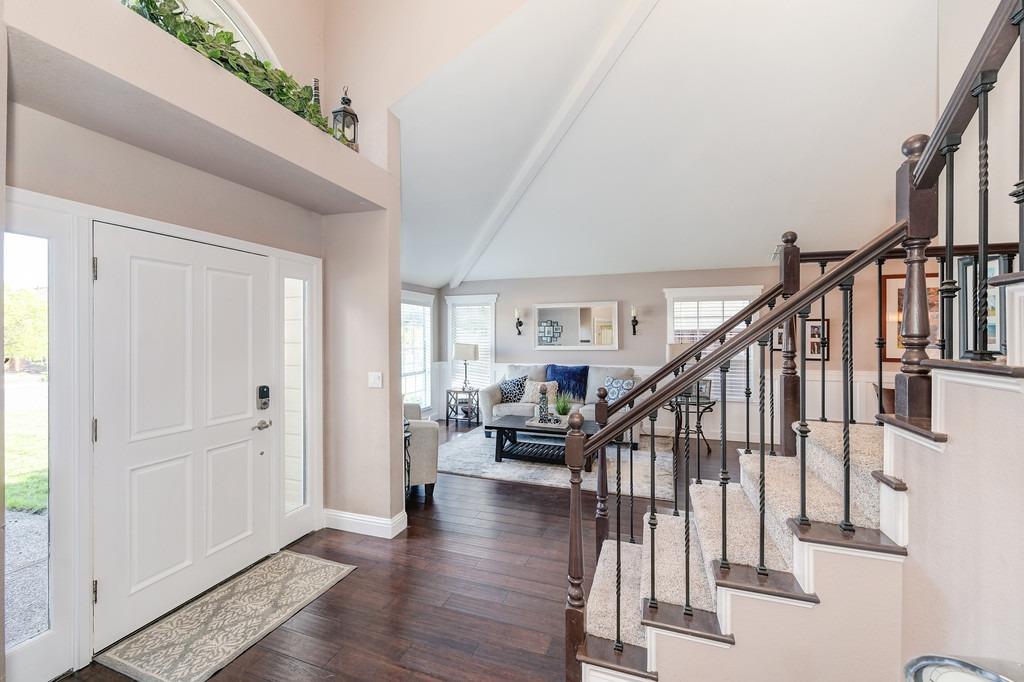 5620 Montclair Circle