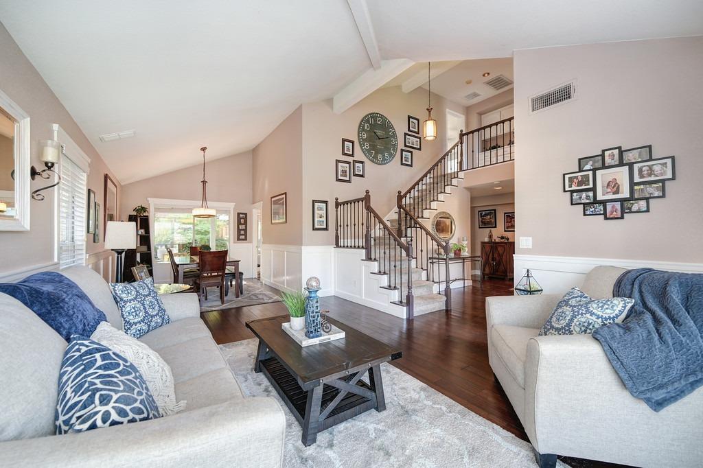5620 Montclair Circle