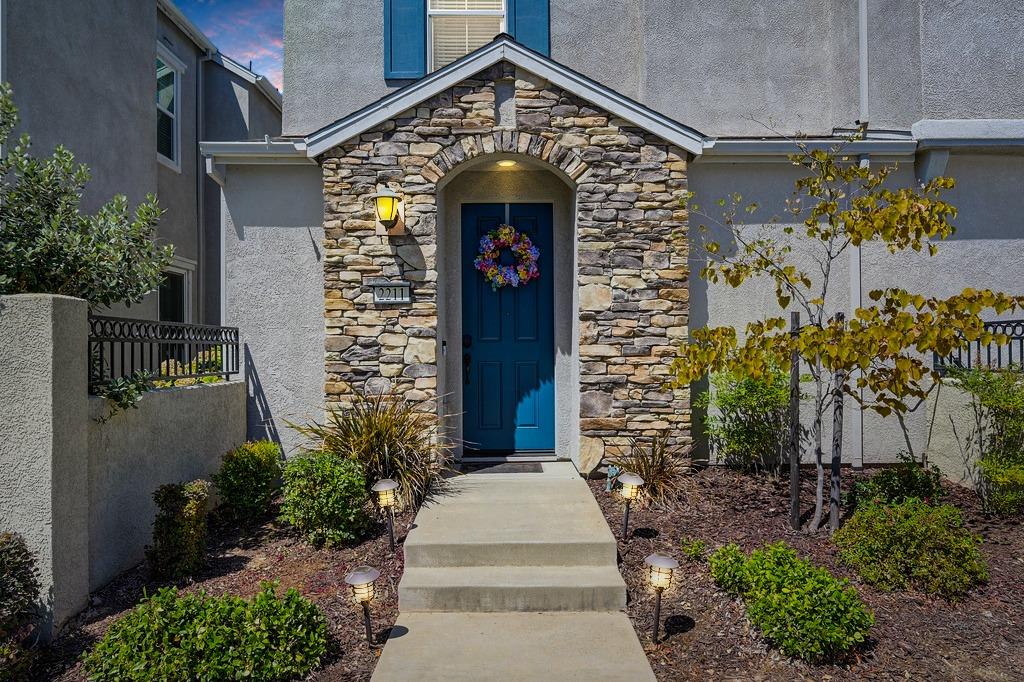 2211 Village Green Drive