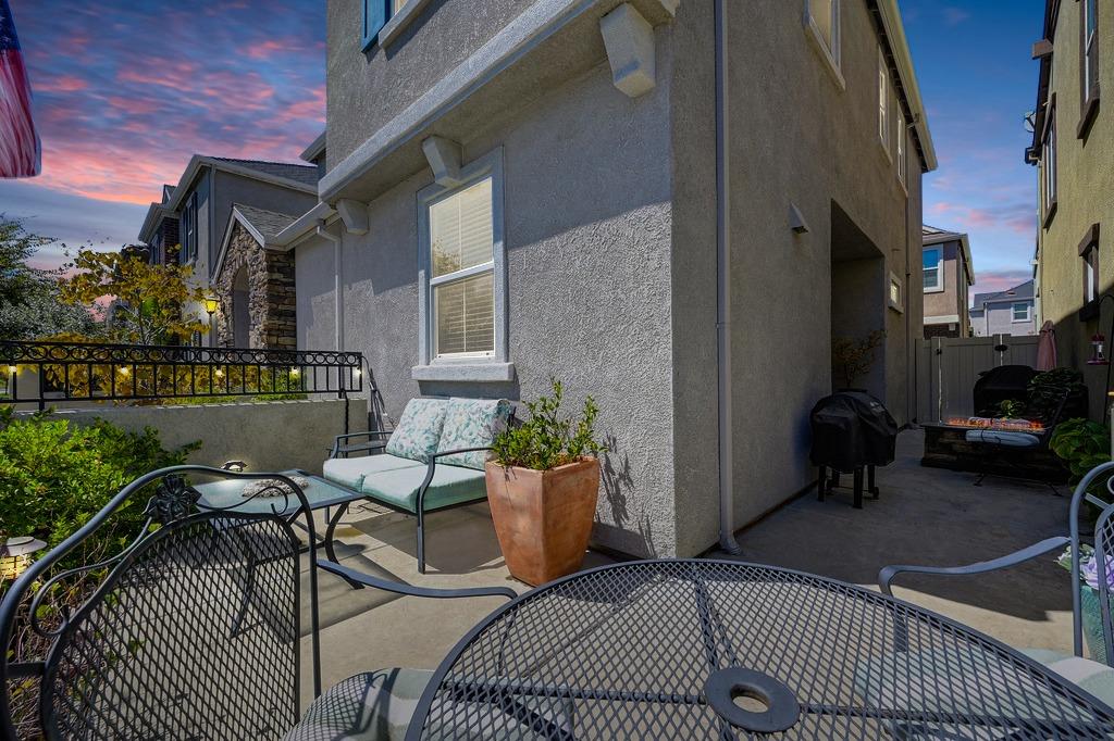 2211 Village Green Drive