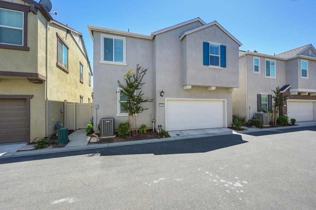 2211 Village Green Drive