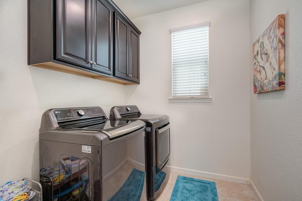 2211 Village Green Drive