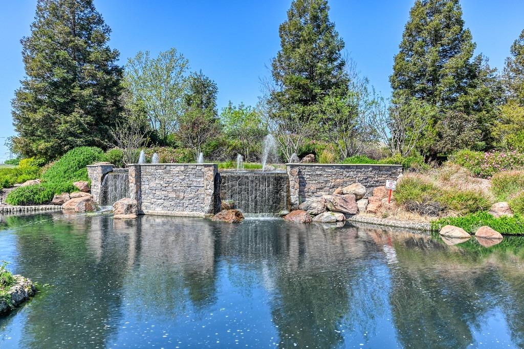 5204 Sugar Pine Loop