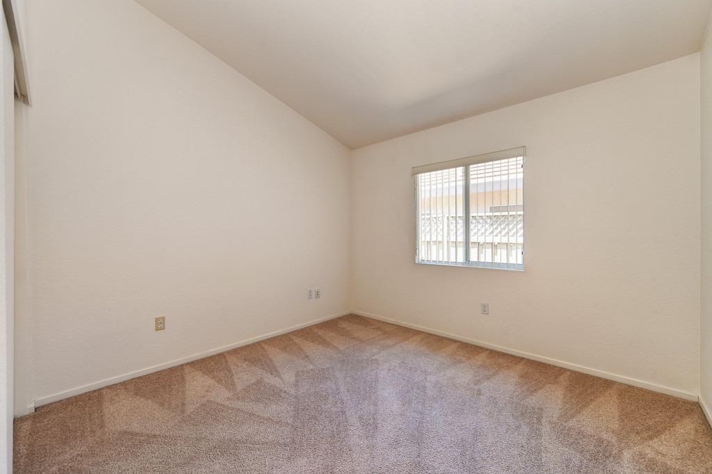 5204 Sugar Pine Loop