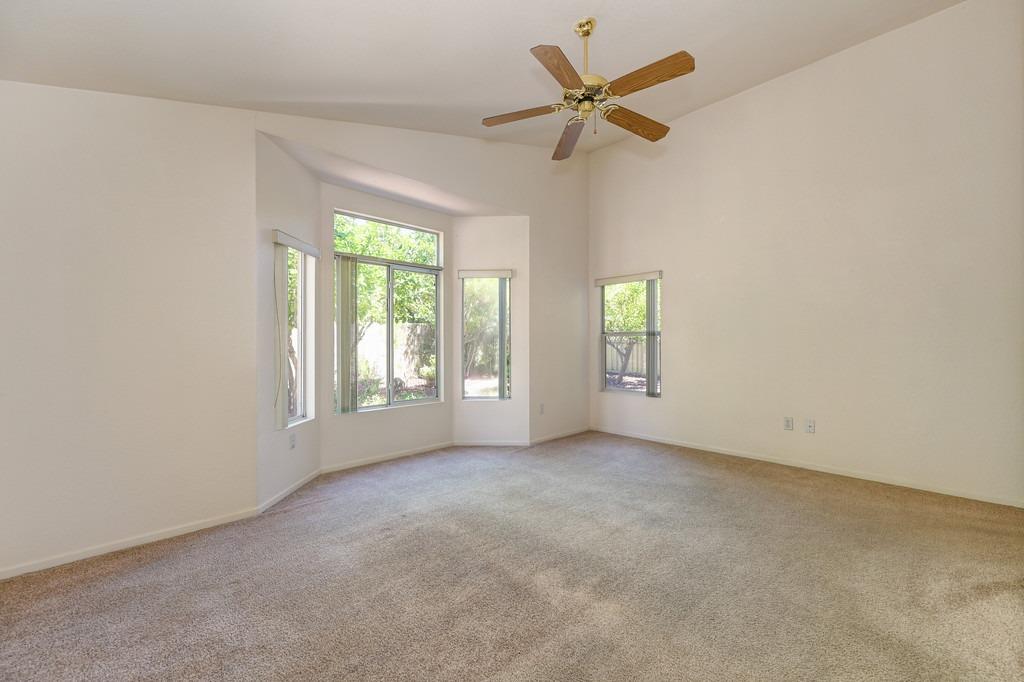 5204 Sugar Pine Loop