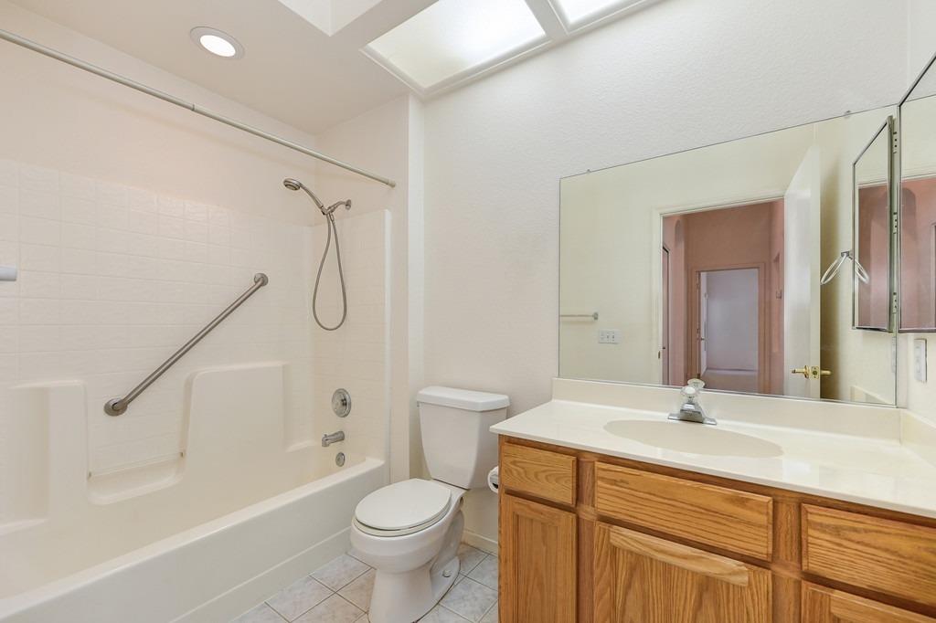 5204 Sugar Pine Loop