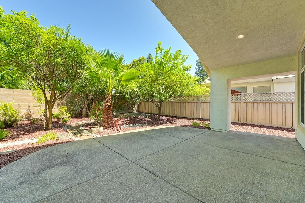 5204 Sugar Pine Loop