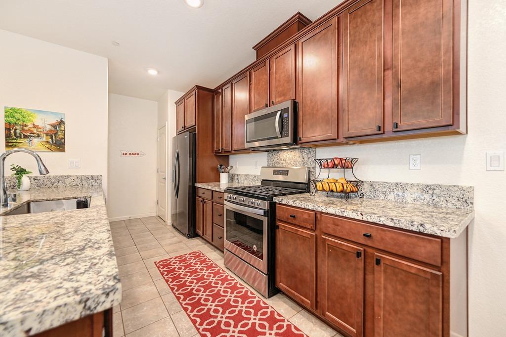 2529 Natomas Crossing Drive