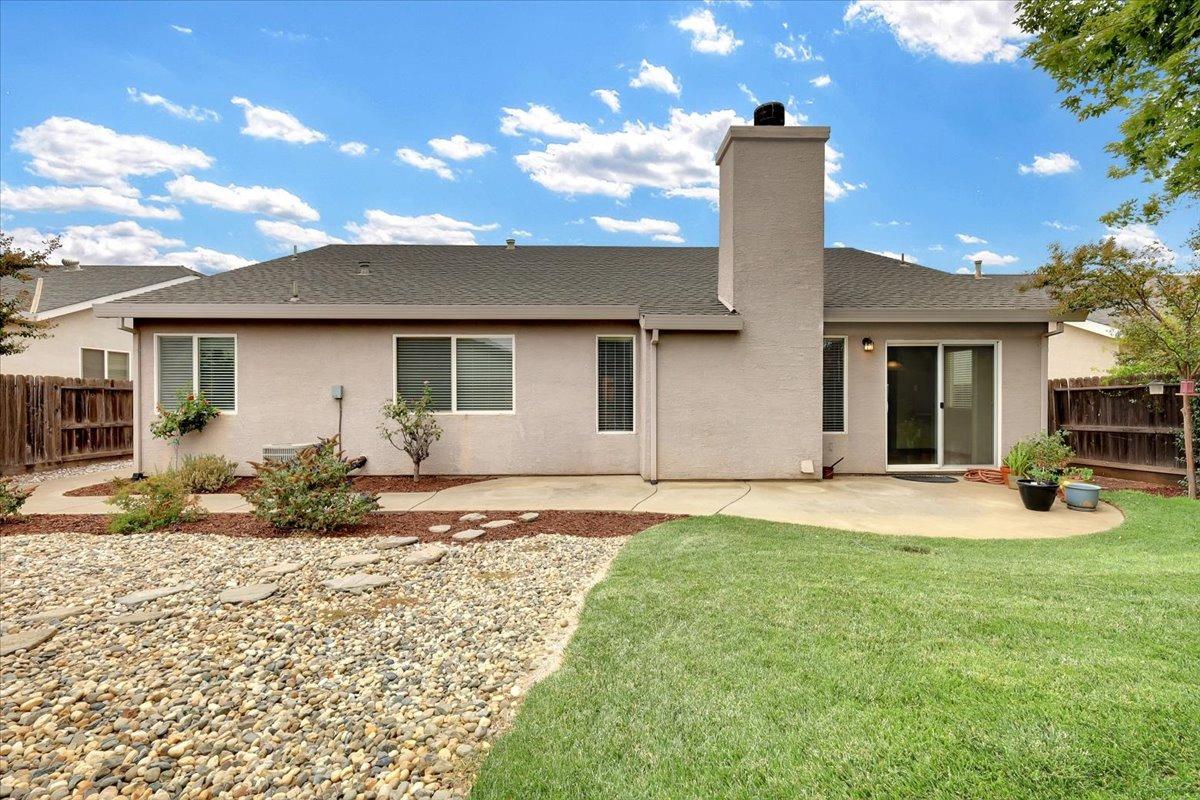 604 Carpenter Way