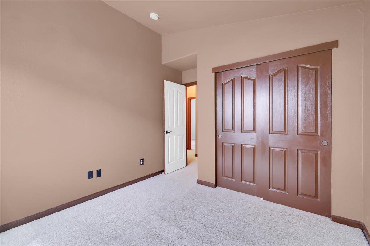 604 Carpenter Way
