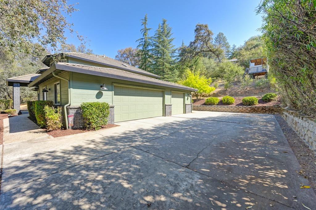 180 Hidden Creek Drive