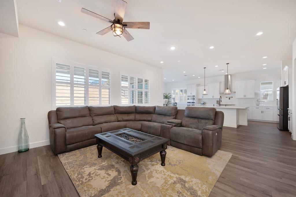 100 Nisenan Valley Court