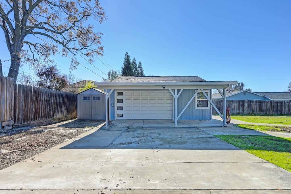 5648 Sutter Avenue