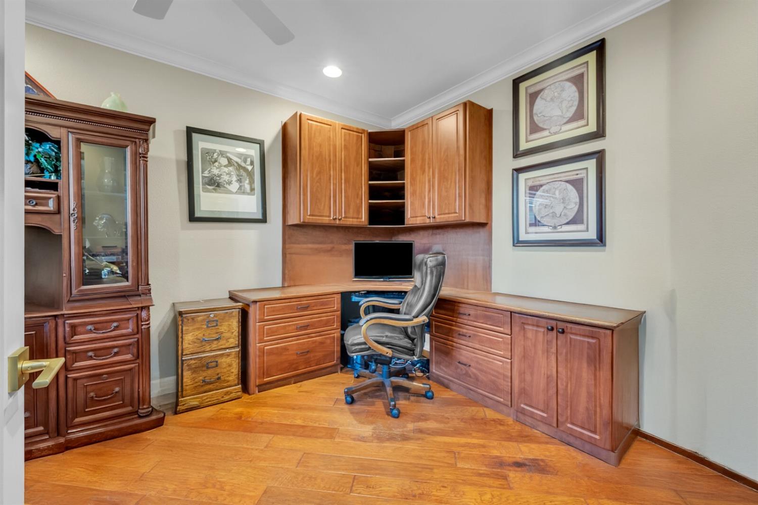 1868 Carnelian Court