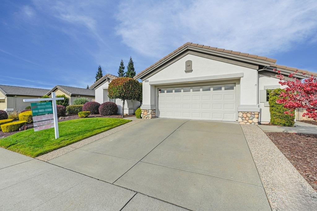 2440 Fountain Hill Loop