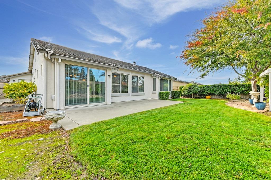 2440 Fountain Hill Loop