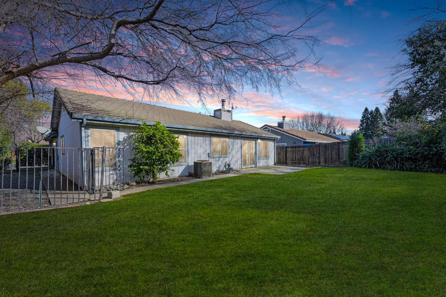 4617 Stuart Place