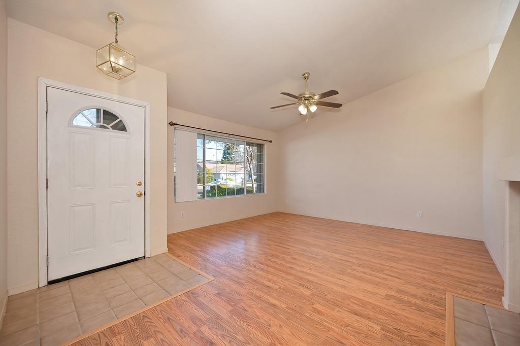 4617 Stuart Place