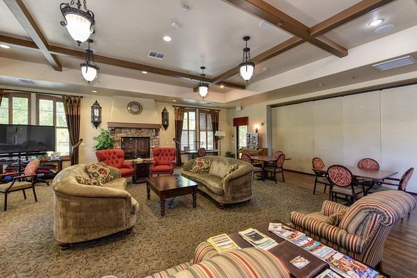 1528 Marseille Lane