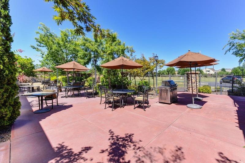 1528 Marseille Lane