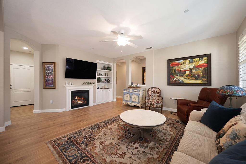 1528 Marseille Lane