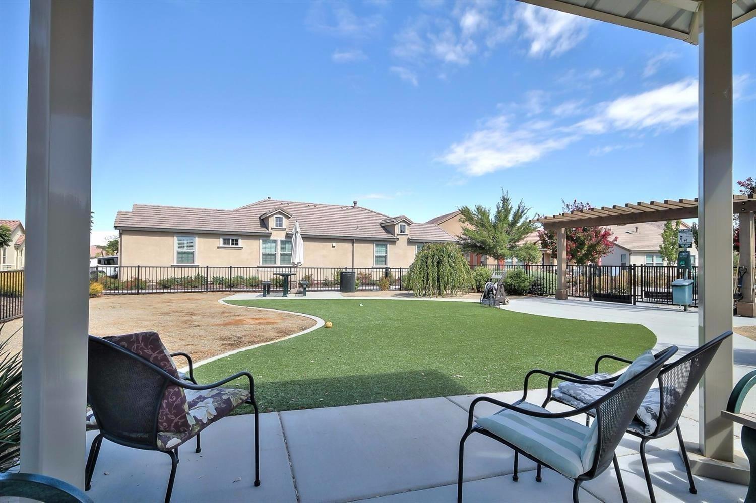 1528 Marseille Lane