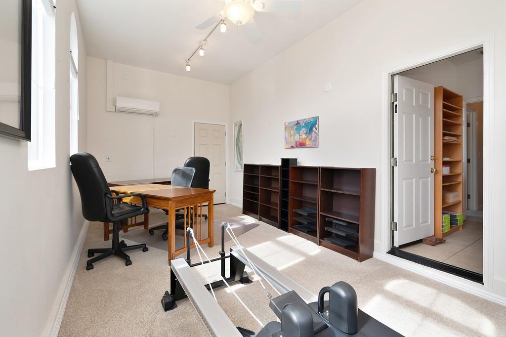 11005 Blue Wing Place