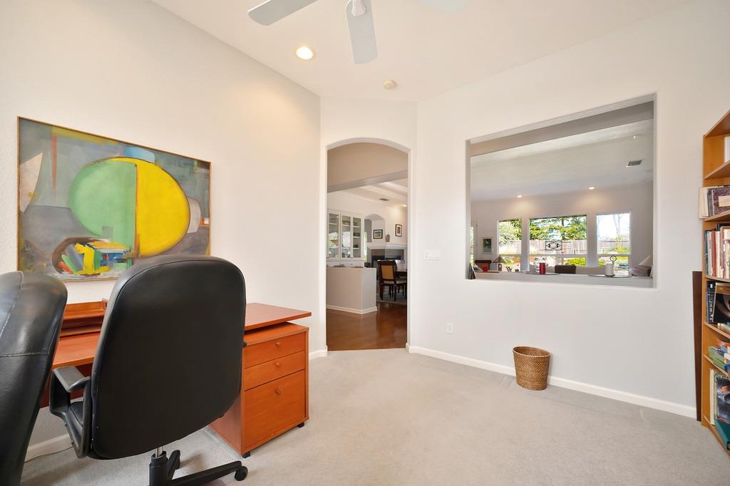 11005 Blue Wing Place