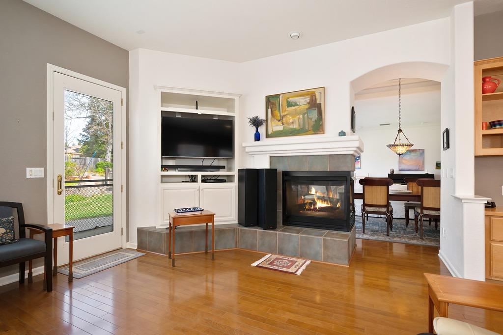 11005 Blue Wing Place