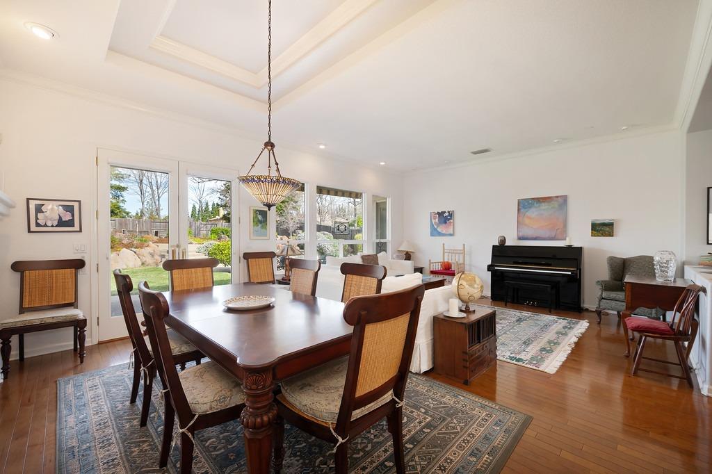 11005 Blue Wing Place