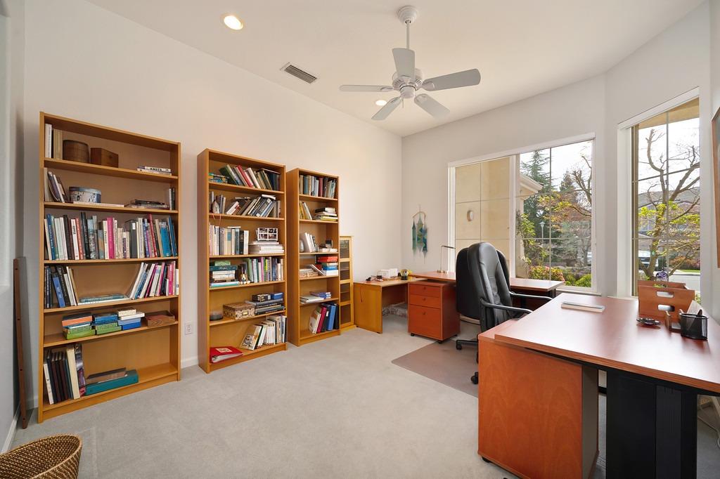 11005 Blue Wing Place