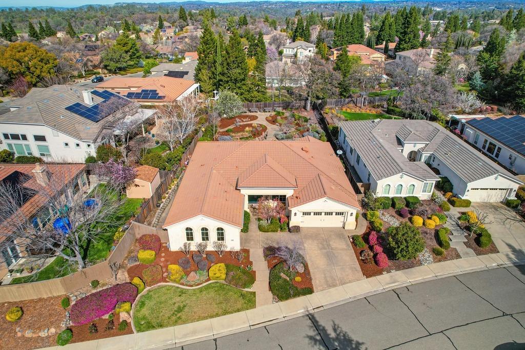 11005 Blue Wing Place