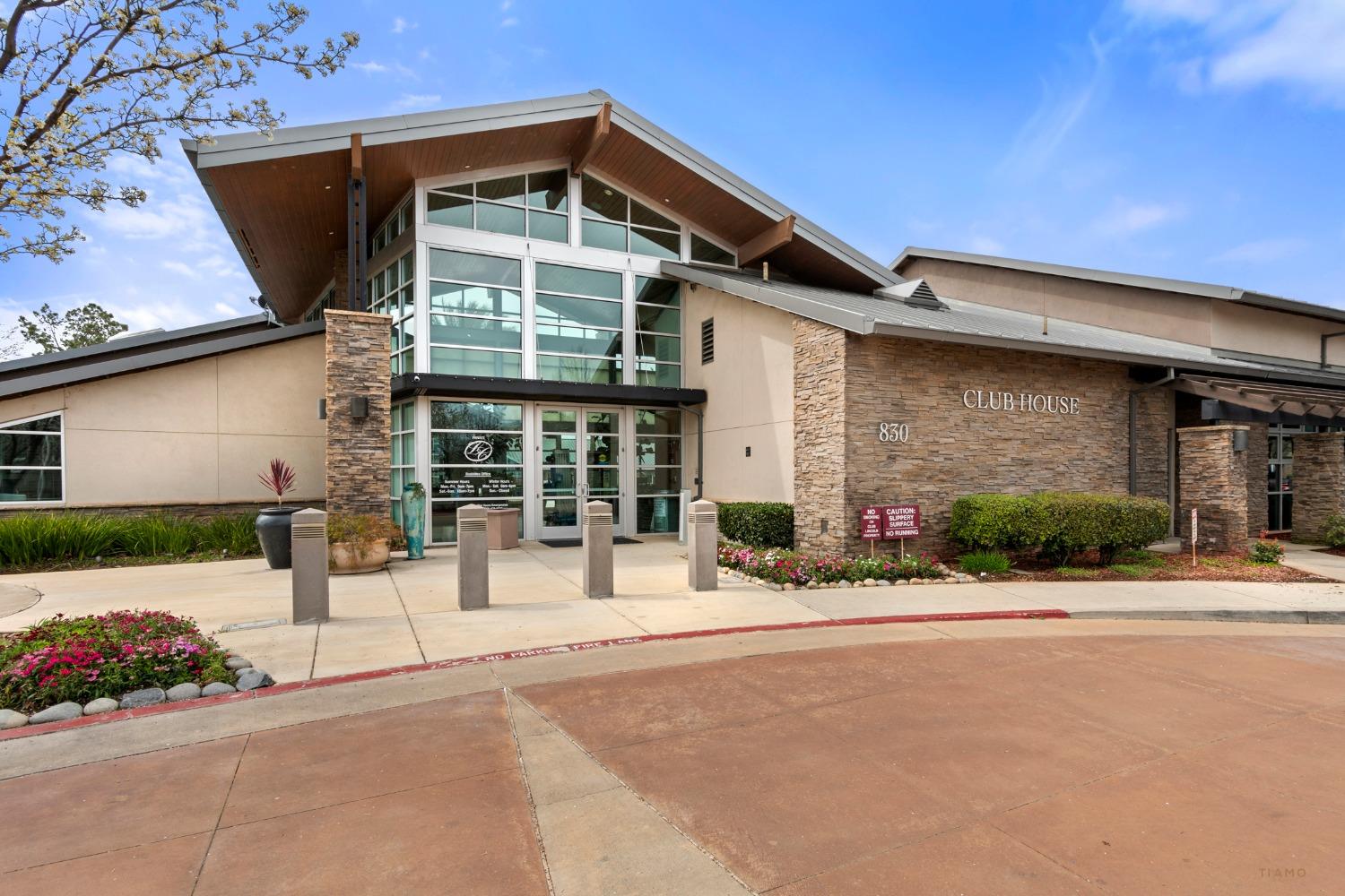 1000 Sierra View Circle 1