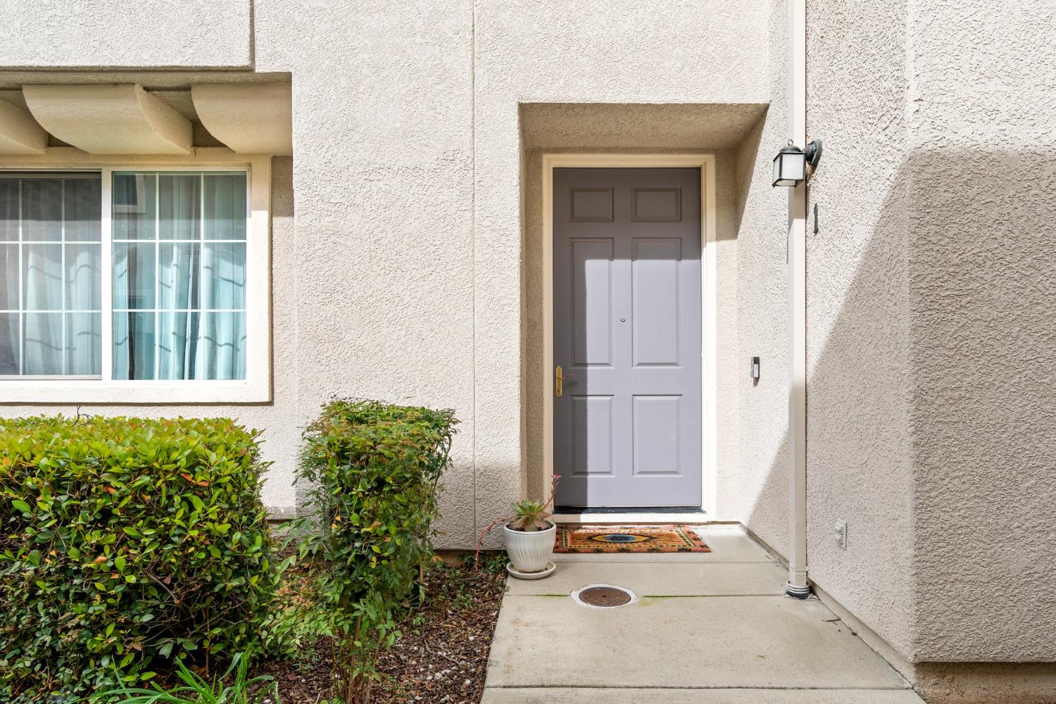 1000 Sierra View Circle 1