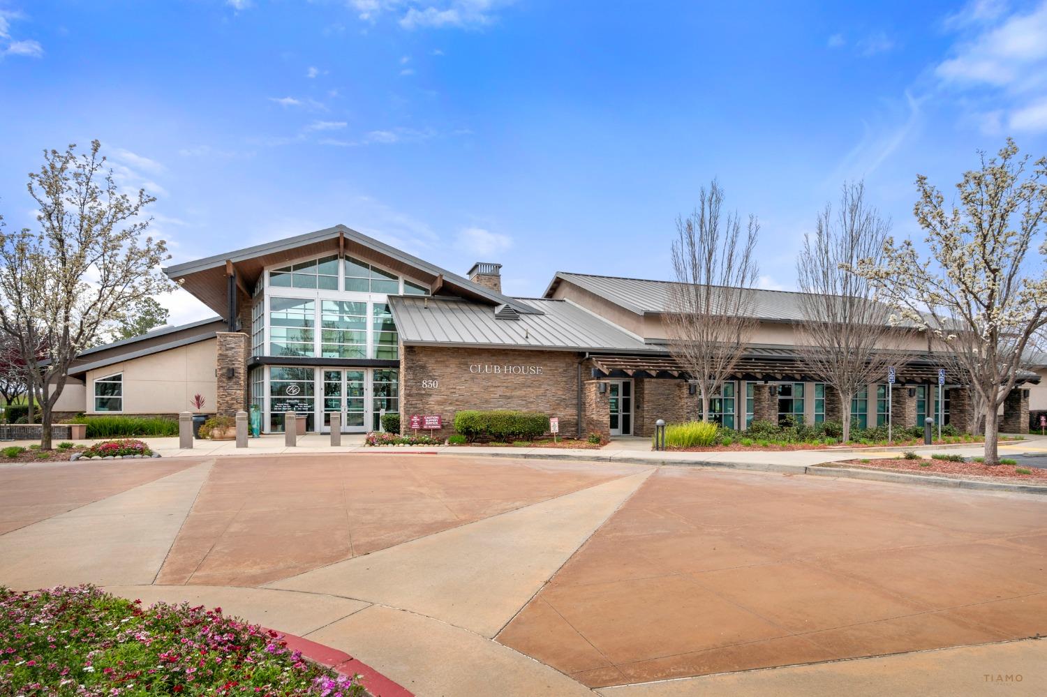 1000 Sierra View Circle 1