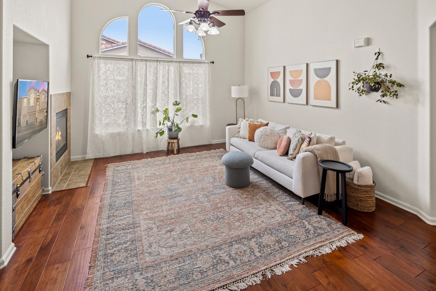1000 Sierra View Circle 1