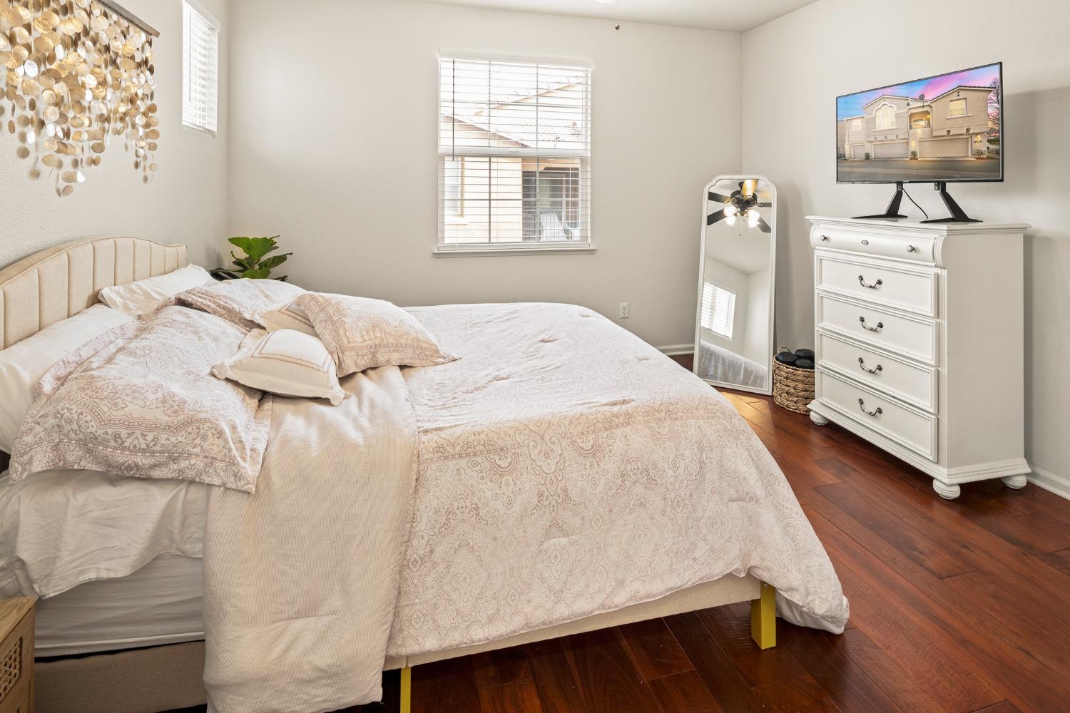 1000 Sierra View Circle 1
