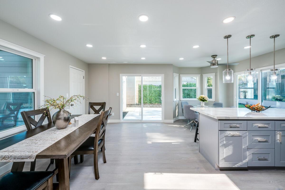 1065 Old Mill Cir