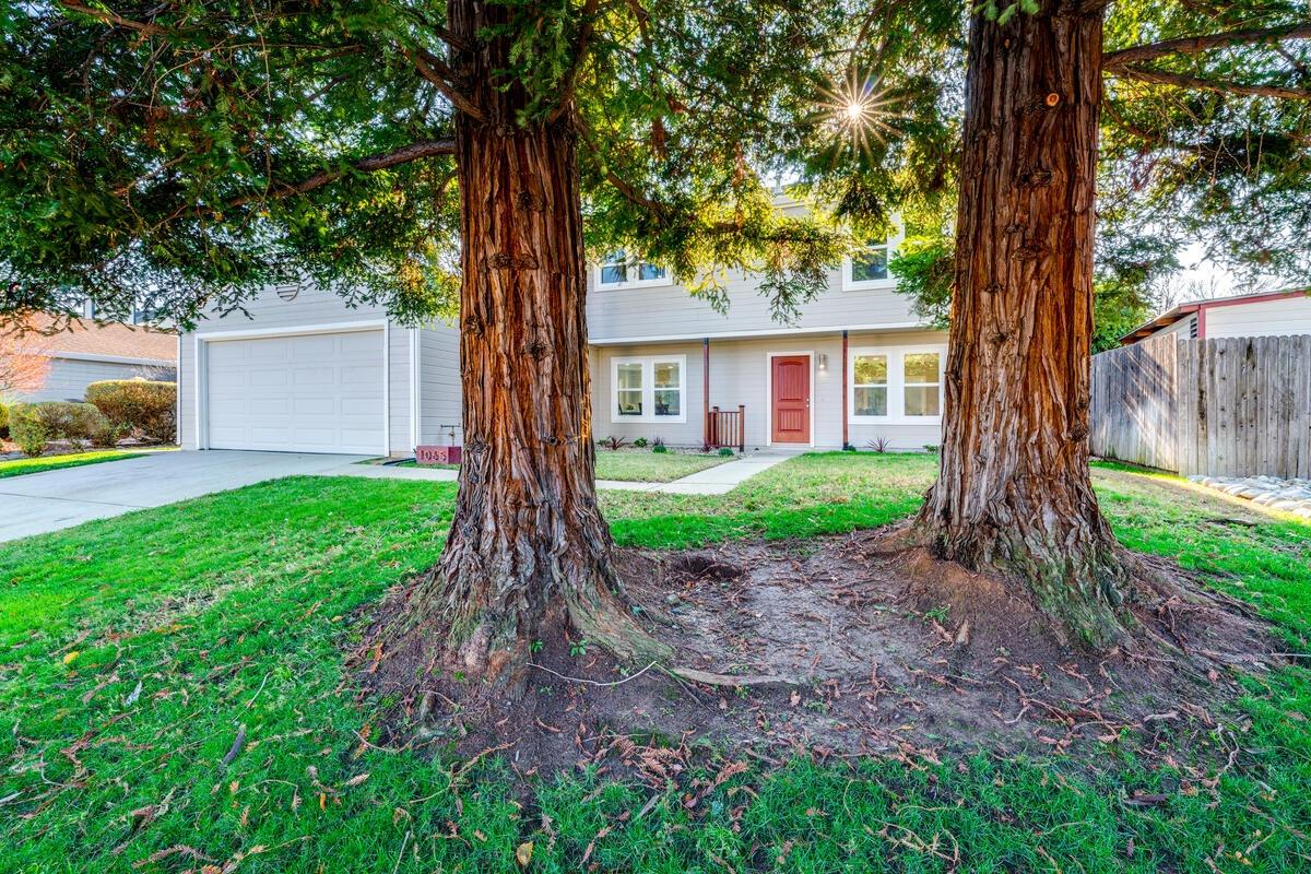 1065 Old Mill Cir