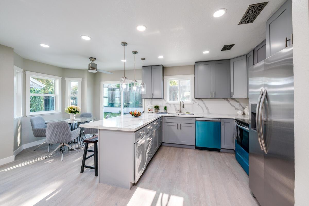 1065 Old Mill Cir