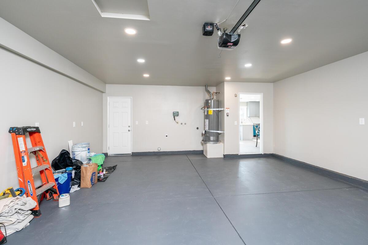1065 Old Mill Cir