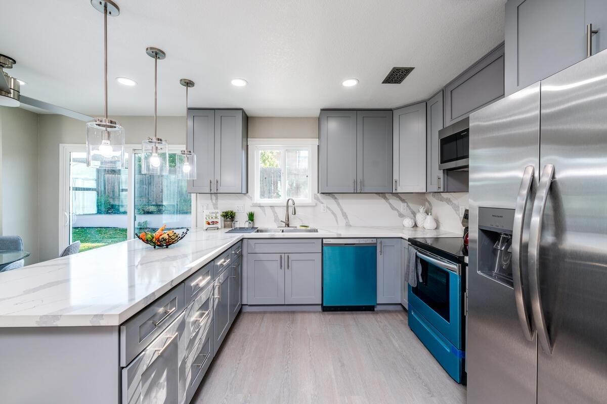 1065 Old Mill Cir